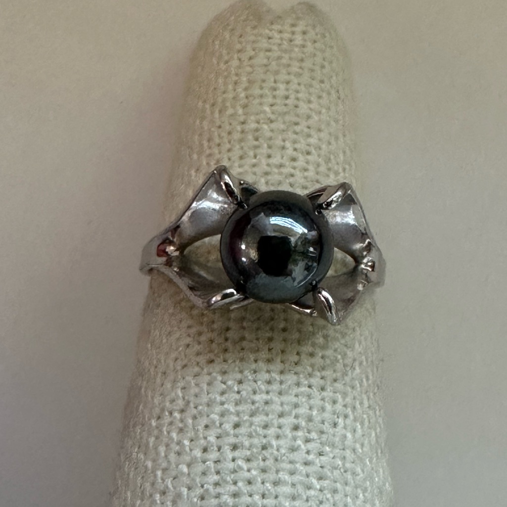 Vintage Sterling Hematite Ring